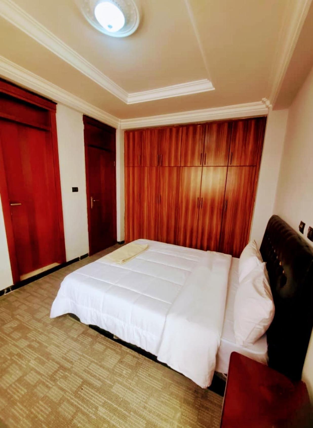 Cmc Apartment With Free Airport Pickup أديس أبابا المظهر الخارجي الصورة